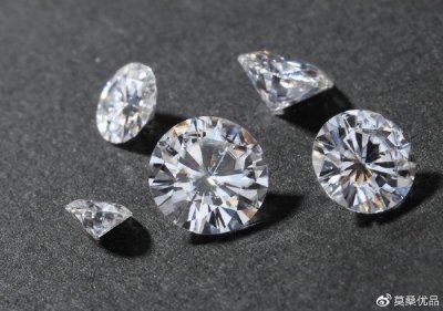 莫桑钻能不能买,你会买莫桑钻做戒指吗?